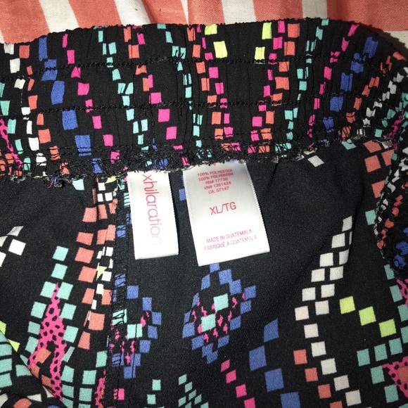 Multicolored shorts - Picture 2 of 2